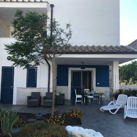 Villa La Torretta Bisceglie Eksteriør billede