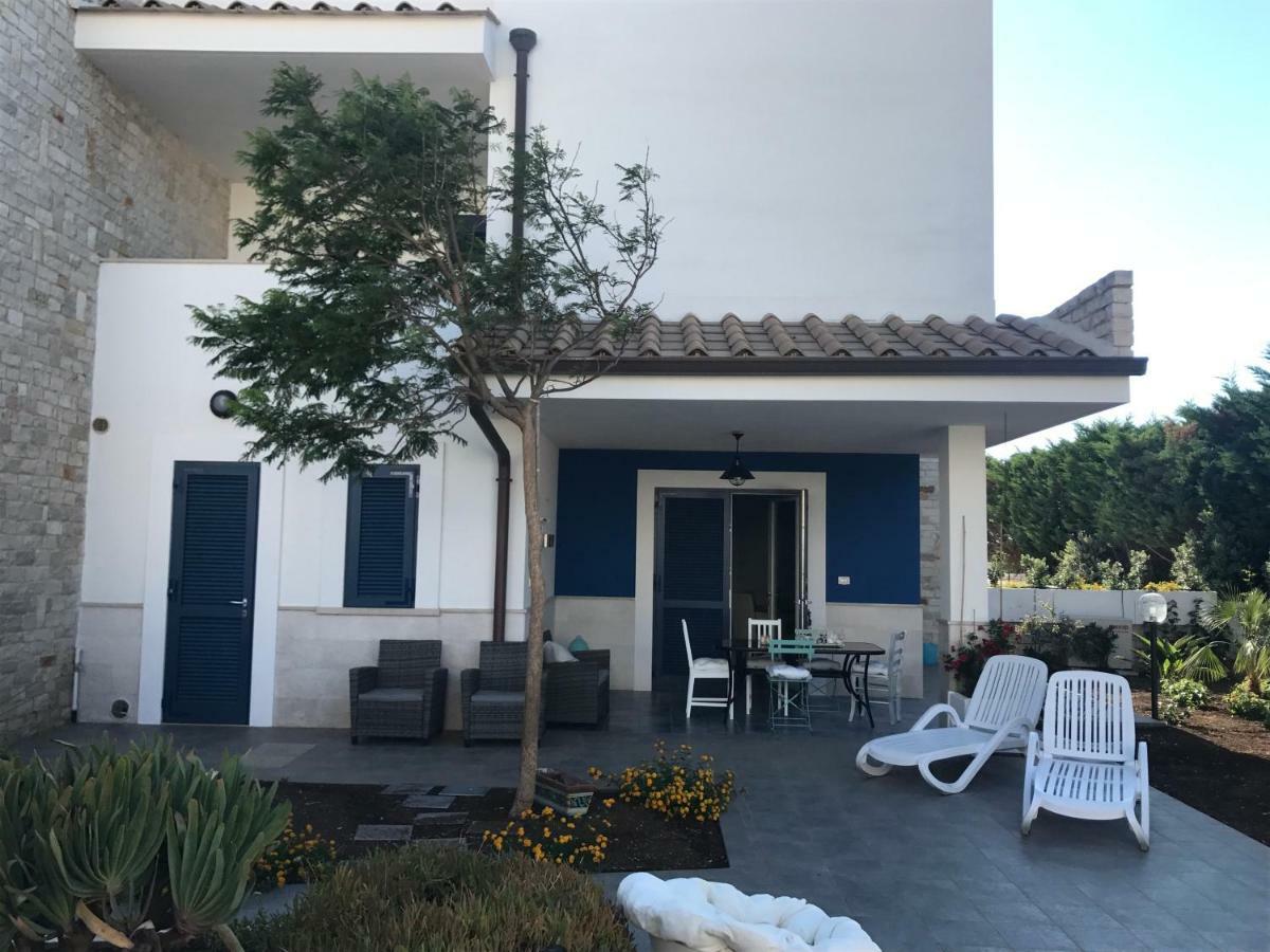 Villa La Torretta Bisceglie Eksteriør billede